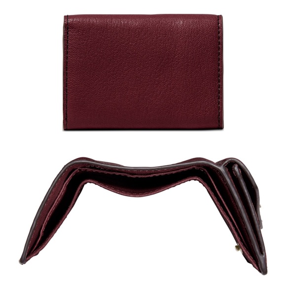 ❌SOLD❌ Michael Kors Small Flap Wallet ✨ - Picture 2 of 8